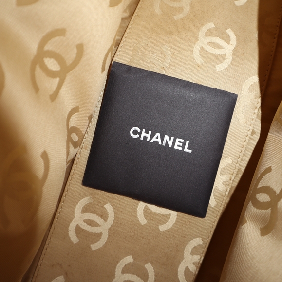 CHANEL Wildstich Leather Shoulder Bag - Picture 11 of 12